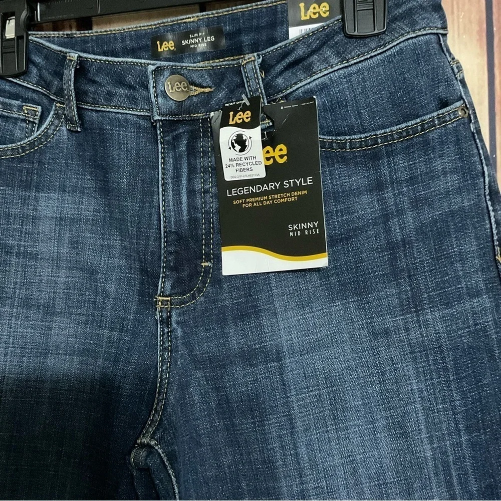 Lee Slim Fit‎ Skinny Mid Rise Jeans Womens 8 Short Blue Preppy Stretch Denim NWT